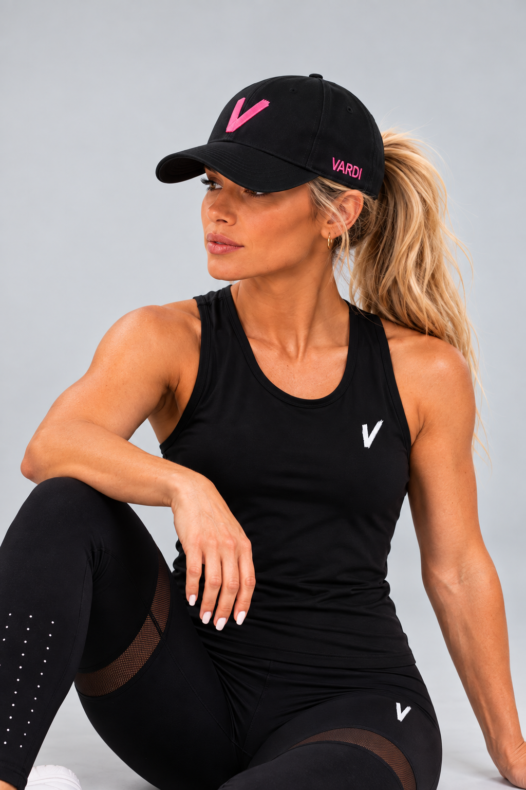 VW39 - VARDI CORE Womens gym Multi-sports performance ponytail cap