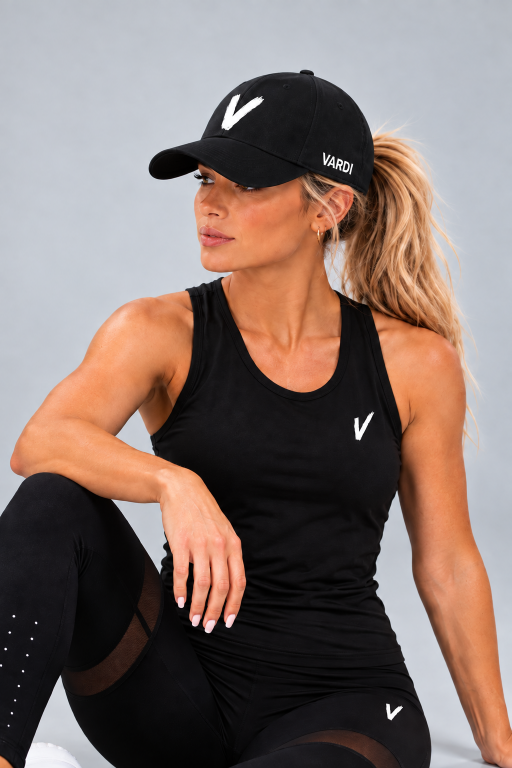VW39 - VARDI CORE Womens gym Multi-sports performance ponytail cap